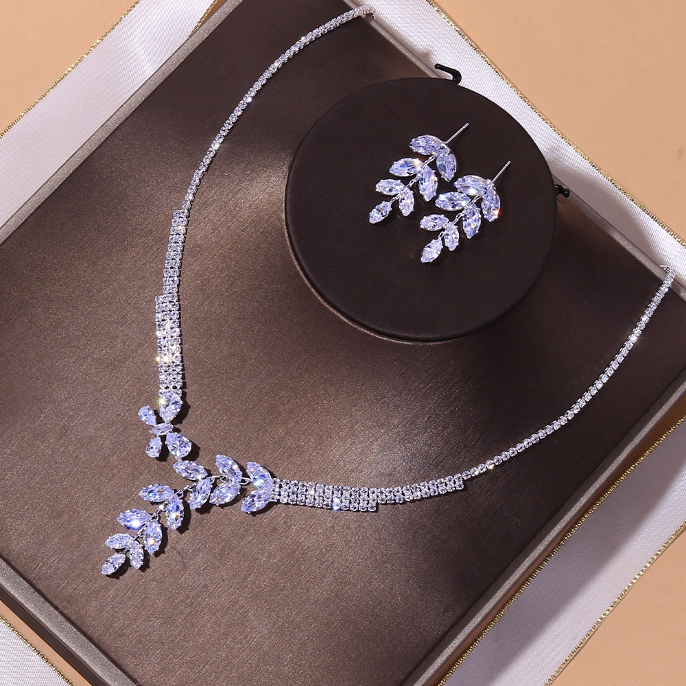 Bộ Vòng cổ + Bông Tai Đính Đá Zircon Nhẹ Thiết Kế Sang Trọng Thời Trang Mới Cho Cô Dâu