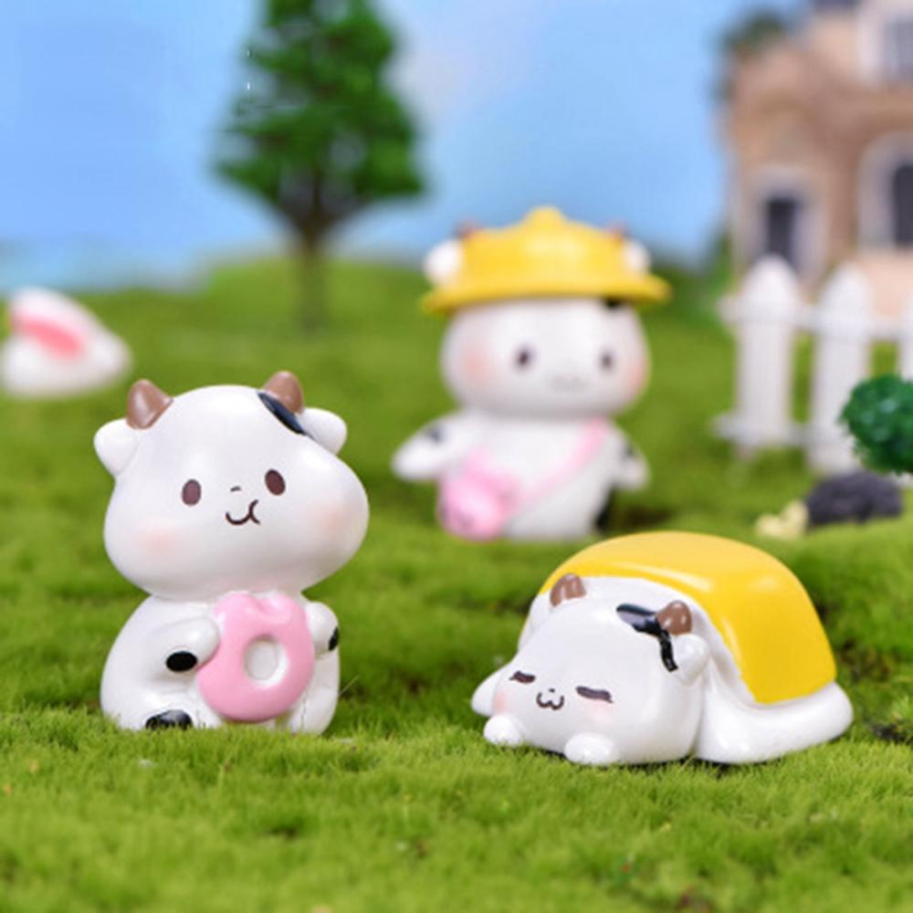 Mô Hình Chú Bò Sữa Bằng Nhựa Resin Độc Đáo Trang Trí Tiểu Cảnh
