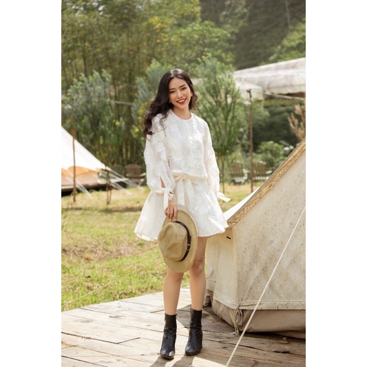 Hướng dương trắng shirt + short