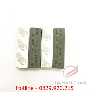 Nam châm thẻ tên 3 viên màu xám