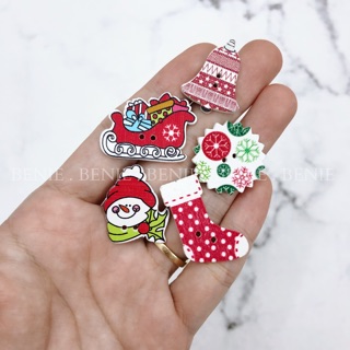 Set 5 nút gỗ Noel [mix ngẫu nhiên]