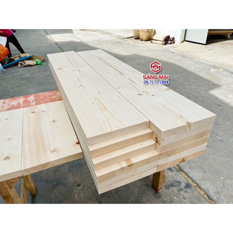 Tấm gỗ thông mặt rộng 25cm x dày 3cm x dài 1m2 + láng mịn 4 mặt