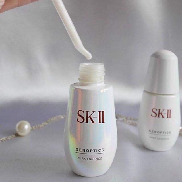 SERUM DƯỠNG TRẮNG SK-II GENOPTICS AURA ESSENCE