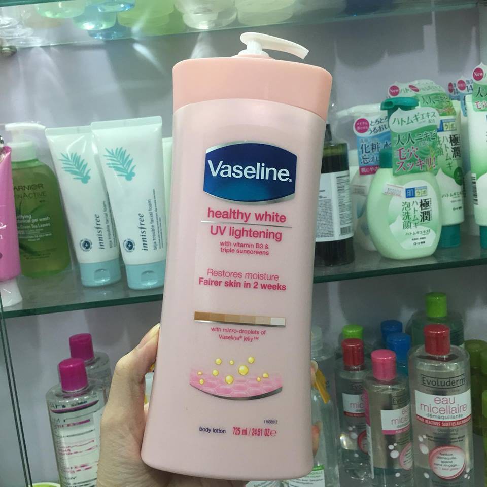 Sữa dưỡng thể Vaseline Healthy White UV Lightening Body Lotion 725ml