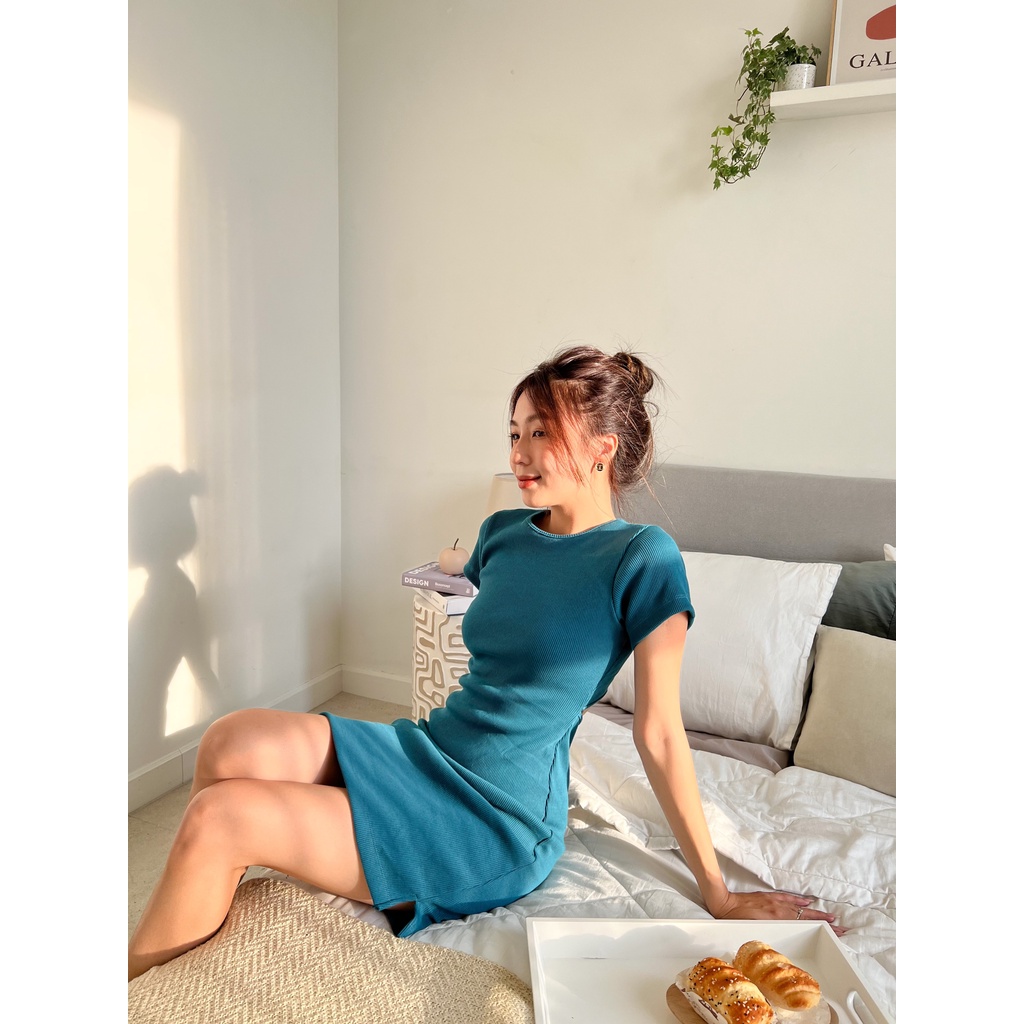[CHÍNH HÃNG] Đầm body hở lưng tam giác sexy len gân co giãn 4 chiều tay ngắn đi chơi dạo phố La Boutique 2 | LA38 | BigBuy360 - bigbuy360.vn