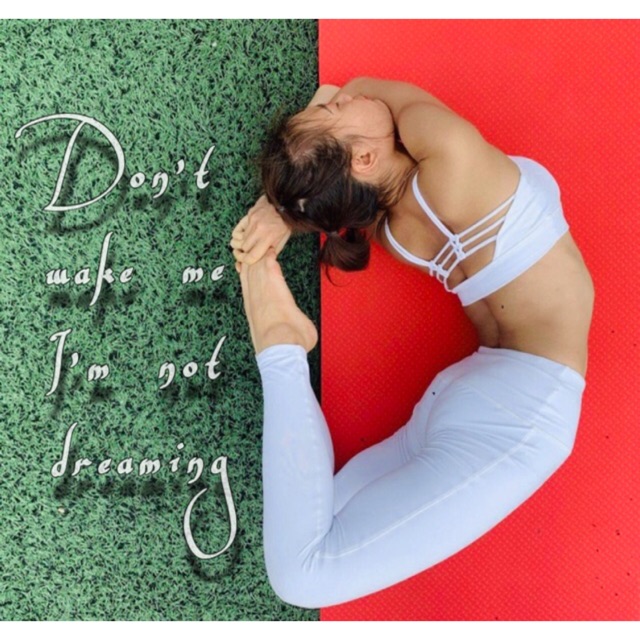 Bộ đồ tập yoga, gym, thể thao hiệu Yborn màu trắng