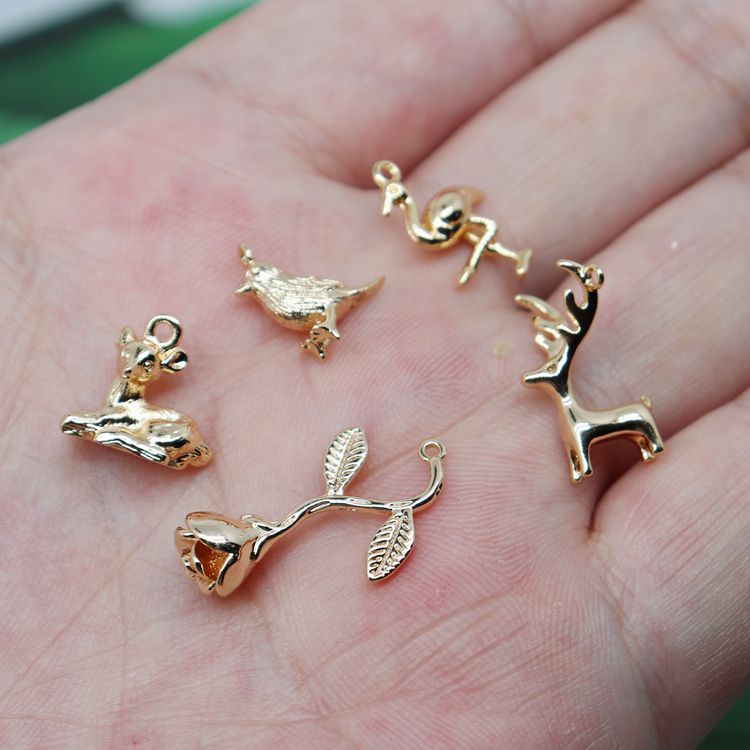 Mặt Dây Chuyền Hình Động Vật Ba Chiều Bằng Đồng Mạ Vàng 18k diy Có Dây Treo