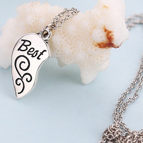 2 Vòng Cổ Quà Tặng Chị Em Gái Mặt Trái Tim Ghép Lại Với Chữ Best Friends 2 Bên