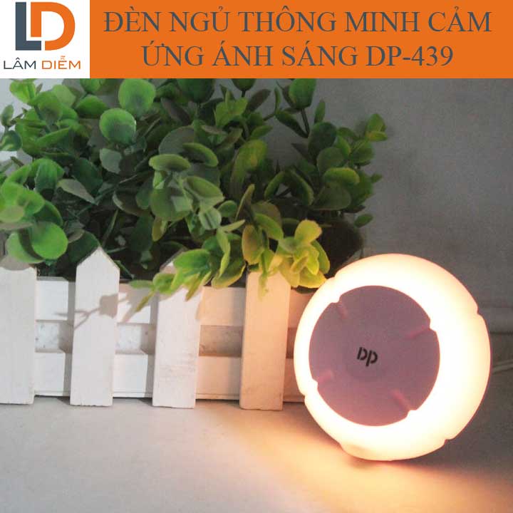 Đèn ngủ cảm ứng ánh sáng thông minh dp