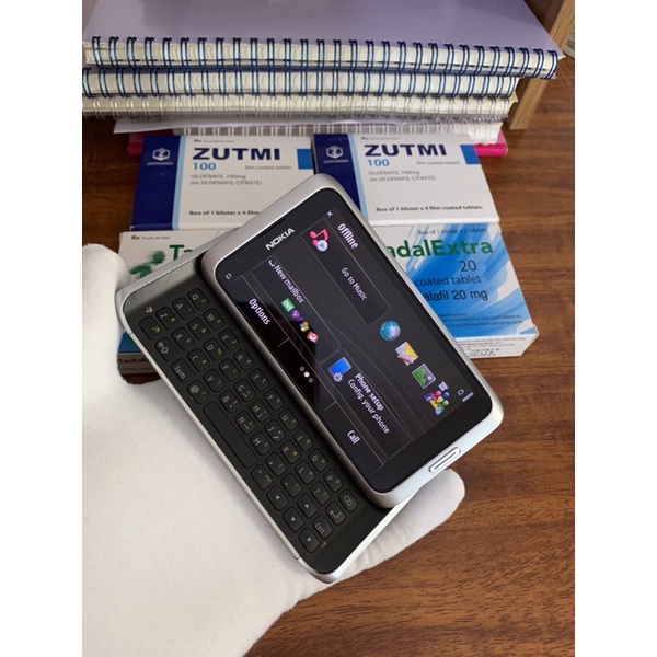 NOKIA E7-00 nguyên zin toàn bộ.