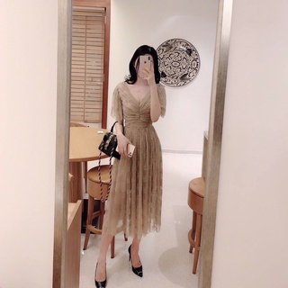 Đầm maxi ren nâu tay rũ tiểu thư xinh xắn