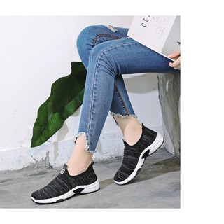 Giày Sneaker Nữ Đen