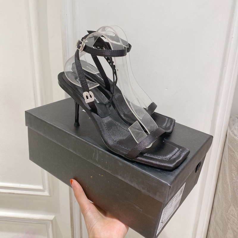 Sandal A.Wang quai mãnh 7p và 9p