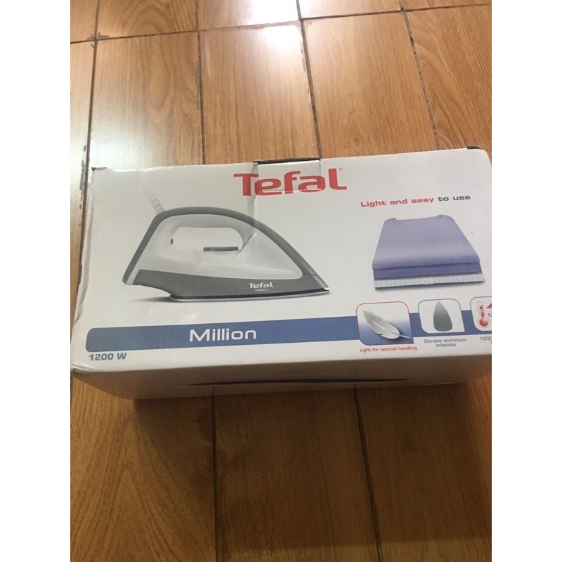 Bà ủi khô Tefal FS2610L0 thanh lý cty