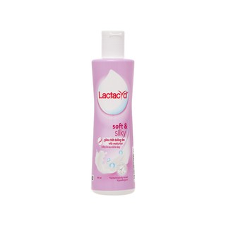 Dung dịch vệ sinh Phụ Nữ Lactacyd Soft & Silky / Pro Sensitive 250ml