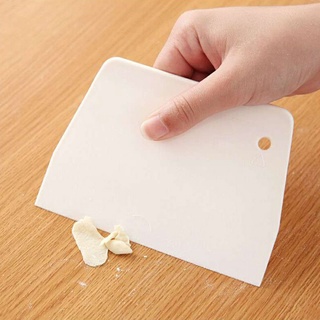 Dụng cụ cắt bột làm bánh