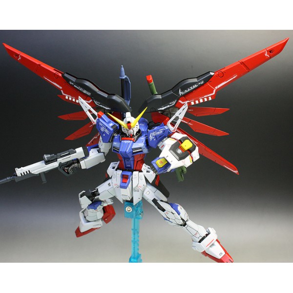 Mô hình lắp ráp Gunpla RG 1/144 Destiny Gundam Bandai Japan