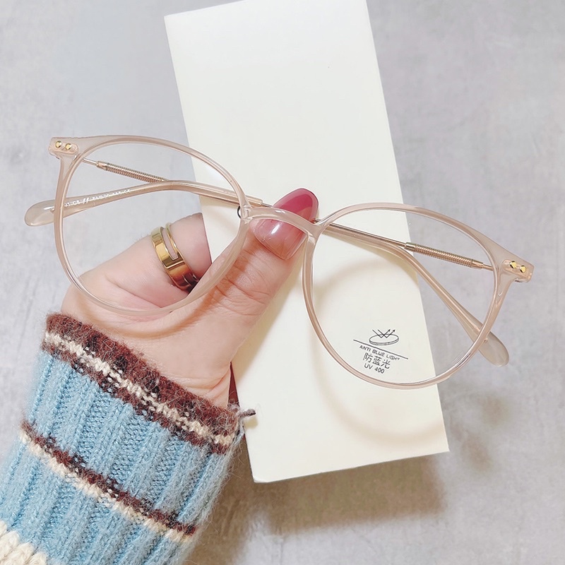 KÍNH NHỰA DẺO VIỀN MẢNH NHẸ NHÀNG DỄ MANG