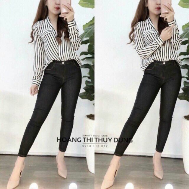 Sơ Mi Sọc Cổ V Bẻ Dáng Dài