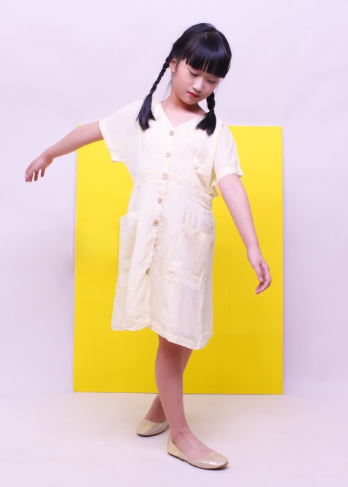 Đầm midi kiểu cánh dơi thời trang Jadiny caro vàng cho bé gái