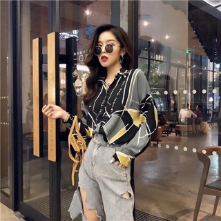 Sơ mi họa tiết siêu Tây