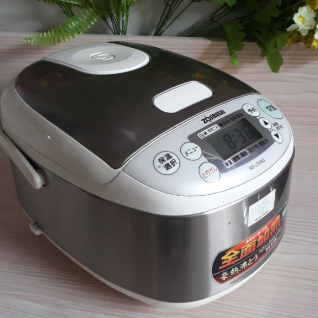 Nồi cơm nhật nội địa 2-3 người ăn 0.6l