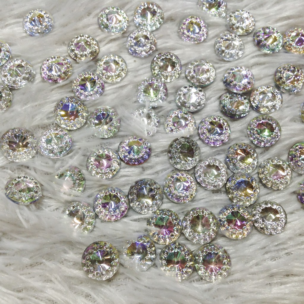 Set 10 Hạt đá acrylic kết áo tròn chóp viền hoa 3d ánh 7 màu size 8mm và 1cm
