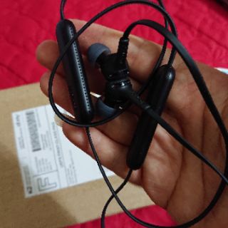 tai nghe bluetooth xb400