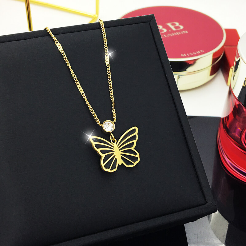 Korean version of the new diamond butterfly stainless steel necklace women