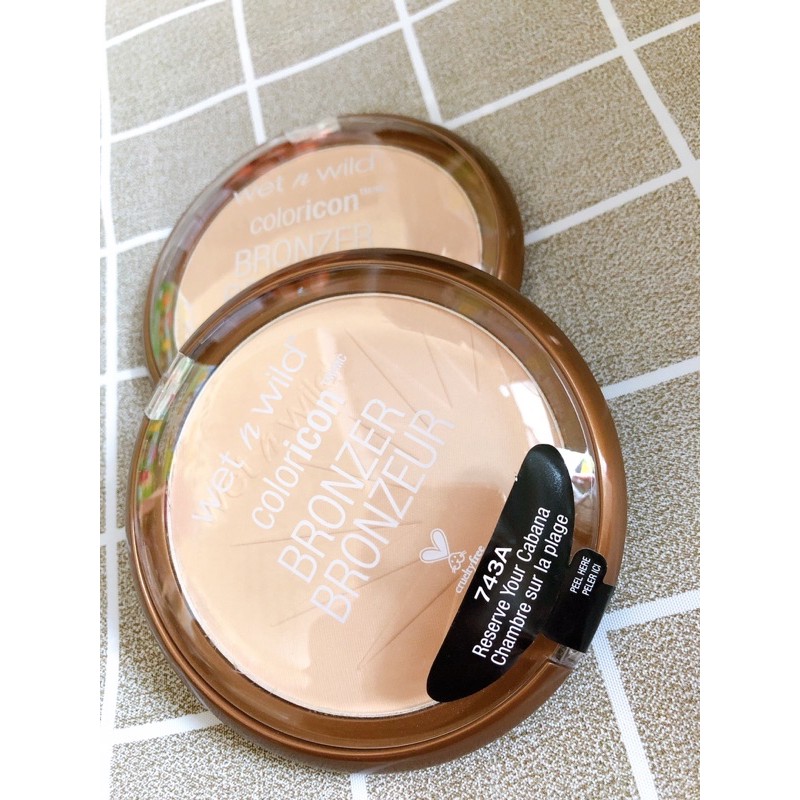 Wet n Wild color icon Bronze Bronzeur - Phấn tạo khối