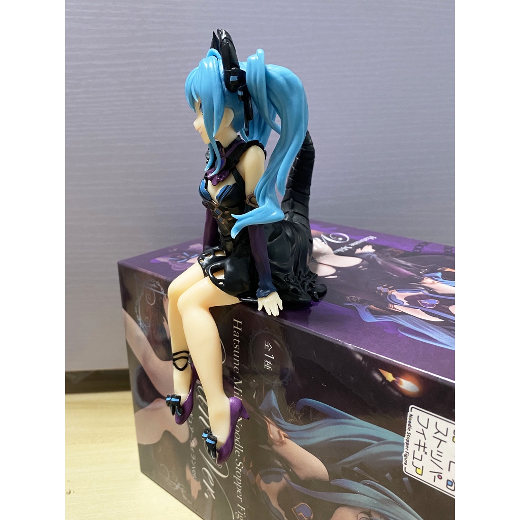 Mô Hình Ca Sĩ Ảo Hatsune Miku Bằng PVC 5.9" Không Hộp