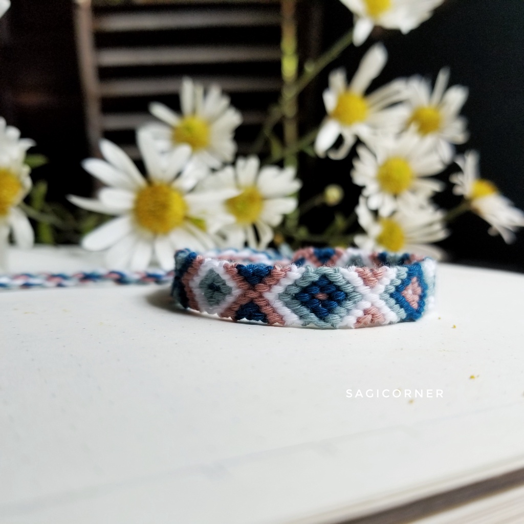 Vòng tay, vòng chân handmade tết bằng chỉ l "Diamond" friendship bracelet