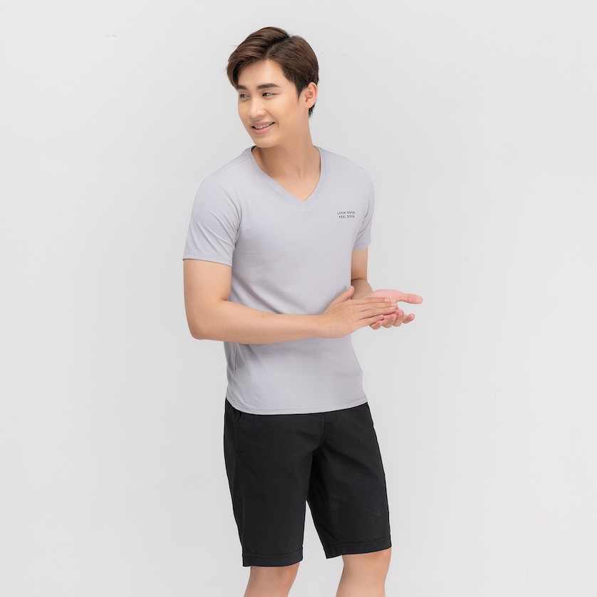 Áo phông nam Yody cổ tim chất liệu thun cotton mềm mịn, tham hút mồ hôi tốt PPM3997 | BigBuy360 - bigbuy360.vn