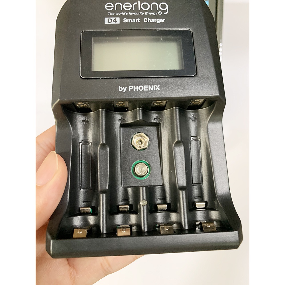 Máy sạc pin AA, AAA, 9V ENERLONG D4 Smart charger (Hàng nhập khẩu) - Có màn hình hiển thị V và dung lượng pin sạc