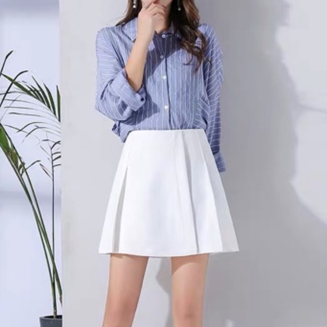 Chân váy xếp ly vạt chéo
