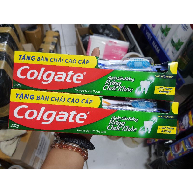 ( Tặng kèm 1 BCĐR xịn sò) Kem đánh răng Colgate 230gr/250gr