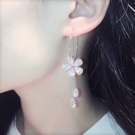 Bông tai bạc Hình bông hoa đính pha lê, khuyên tai chất liệu bạc ta cao cấp - Trang sức bạc Evasilver