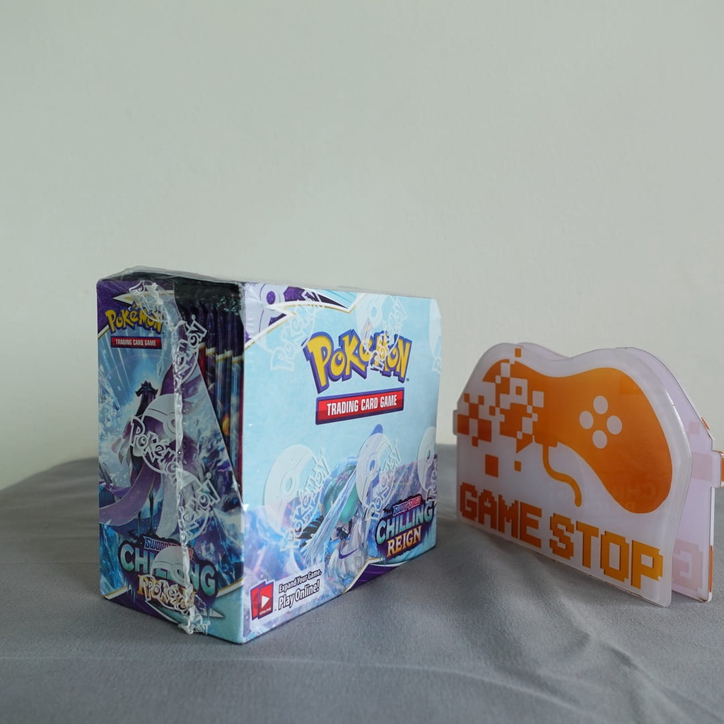 Thẻ bài Pokemon TCG Sword &amp; Shield bản mở rộng Chilling Reign Booster Display Box POKTCGUSBOOB02 chính hãng USA