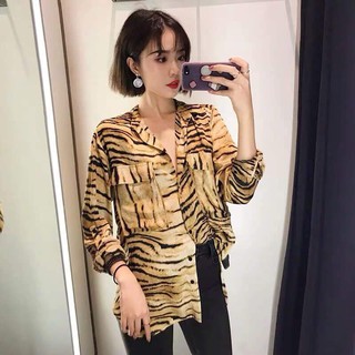 Áo sơ mi họa tiết da hổ phong cách