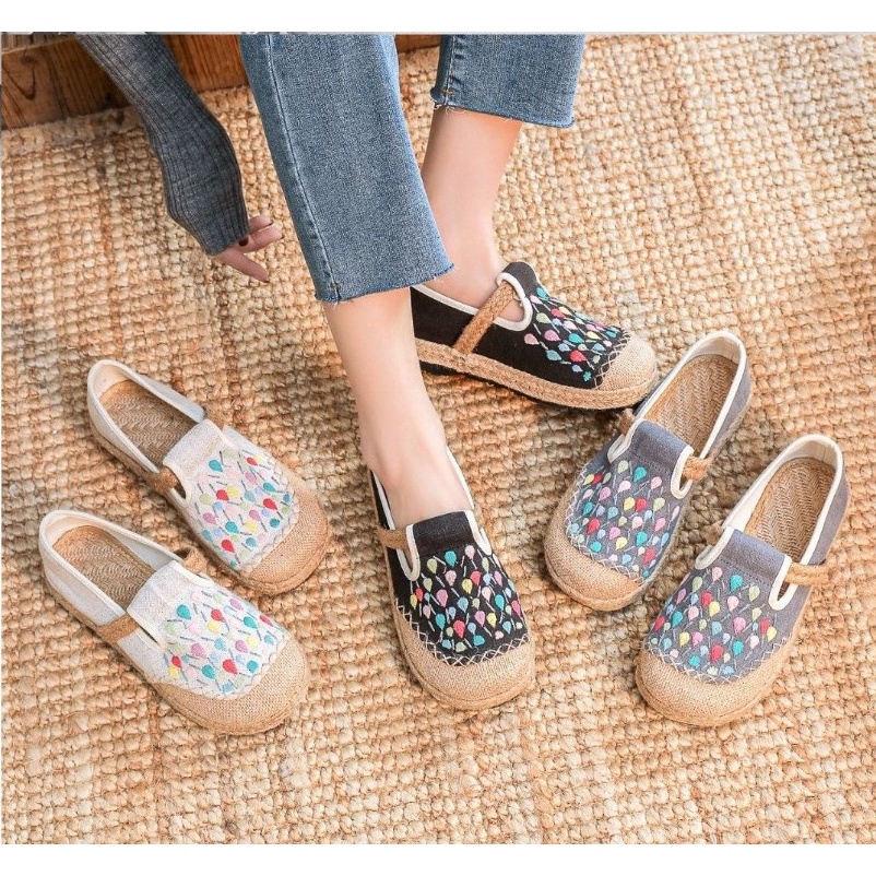 TAM29 Giày vải bố thêu
