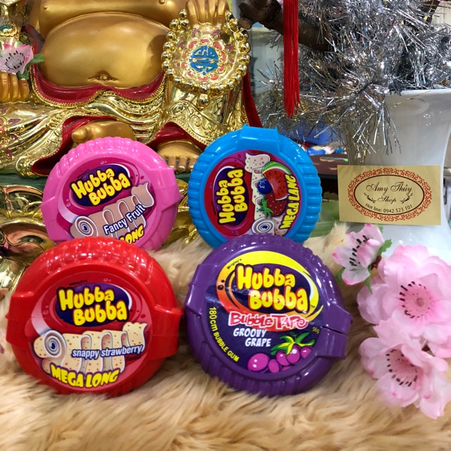 Kẹo cao su Hubba Bubba dạng cuộn.