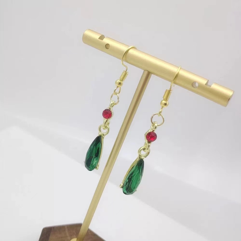 Khuyên Tai Nữ Trang Tạo Hình Độc Đáo