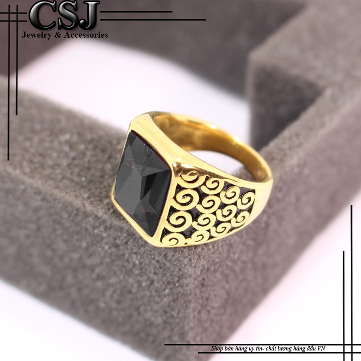 NHẪN NAM INOX MẠ VÀNG ĐÁ ĐEN HỌA TIẾT XOẮN ỐC TRẺ TRUNG - tặng hộp đựng nhẫn xinh xắn