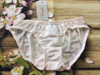 Quần lót Triumph Diva 09 mini 76-906 ( Form rất nhỏ)