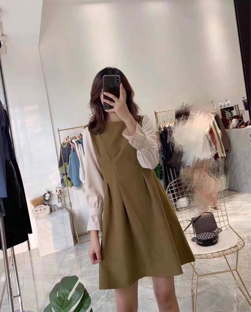 VAY DA LỘN PHỐI TAY LY