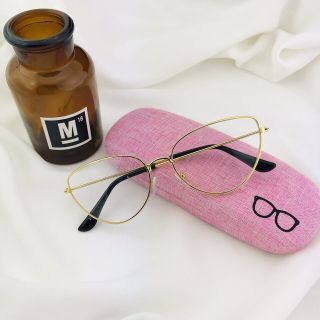 Kính mắt xếch