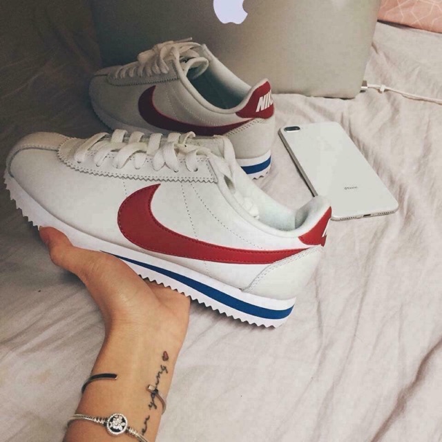 Giày nike auth