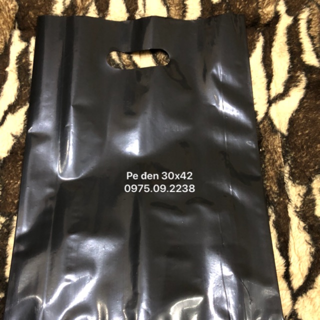 Túi pe màu đen khổ 30x42 hàng loại 1