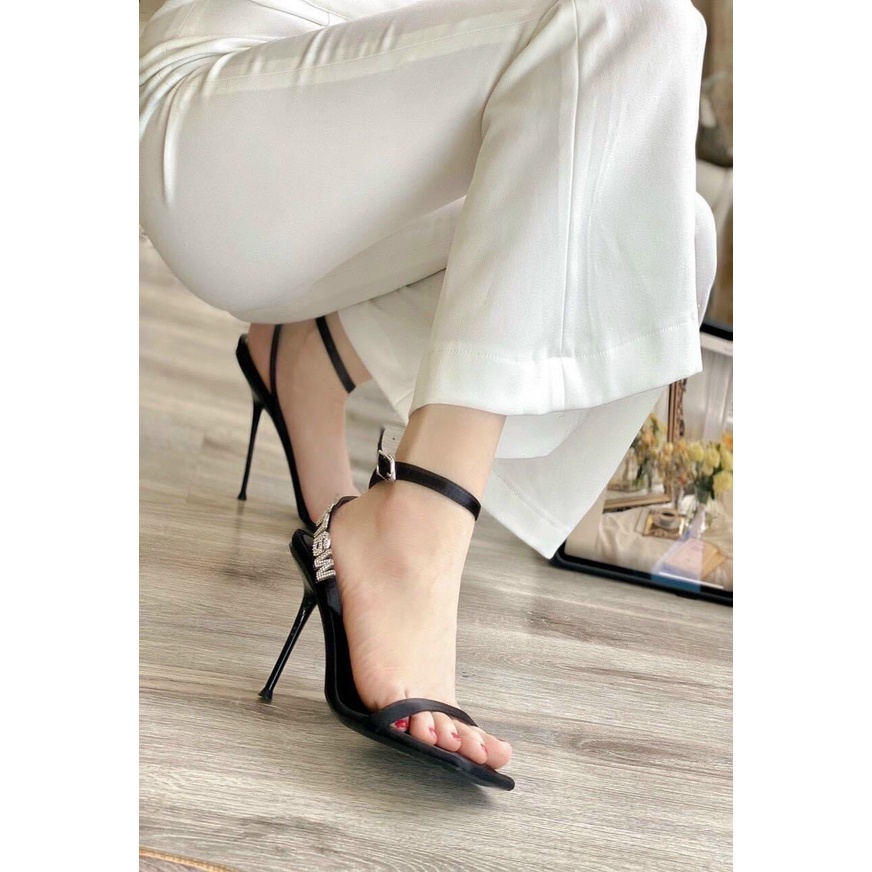 Sandal cao gót chữ wang gót nhọn 9 phân mã H164 UYÊN OLIVER SHOES