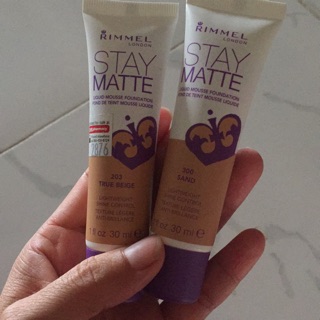 Kem nền STAY MATTE RIMMEL 30ml của Mỹ